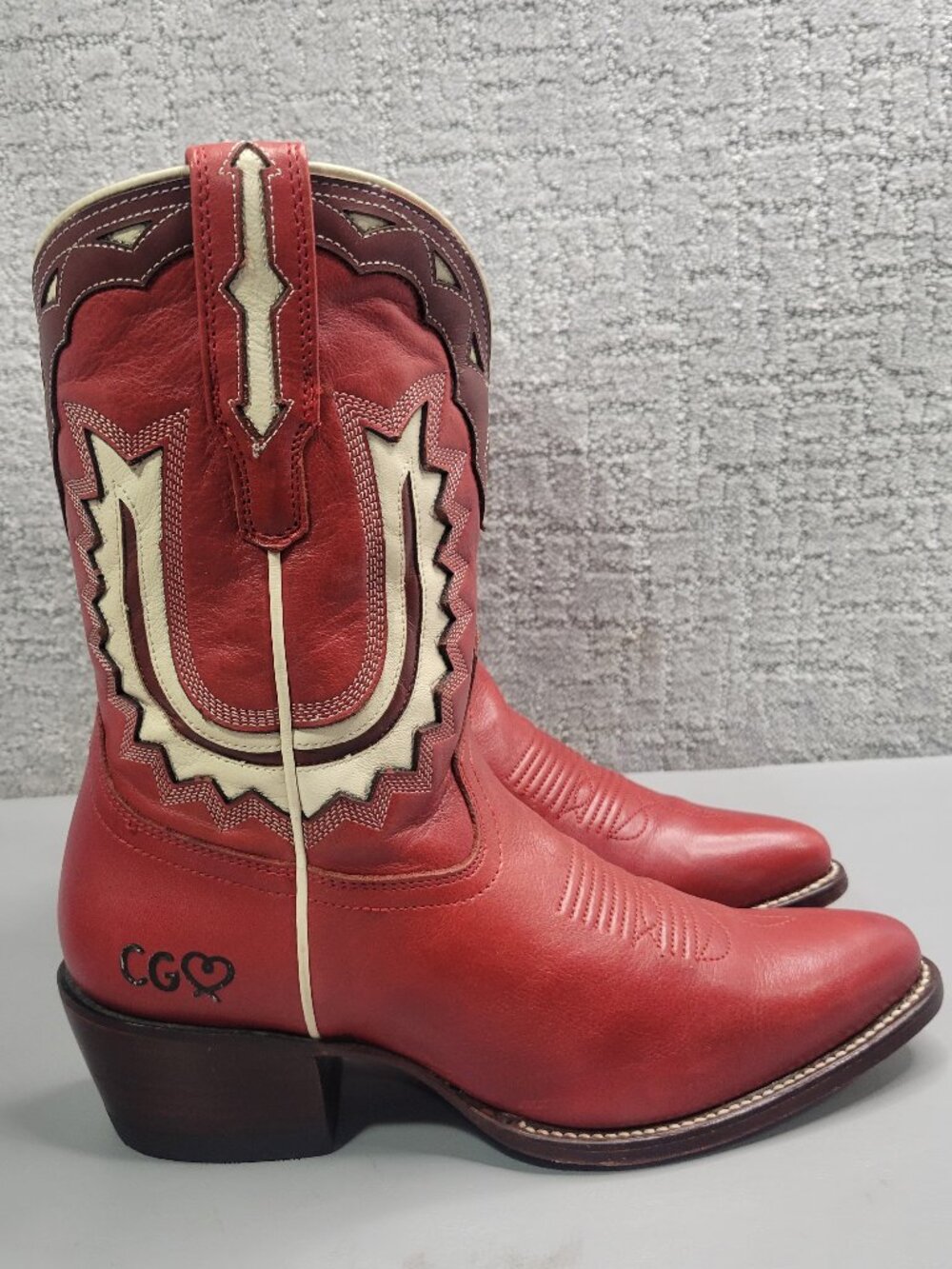 Tecovas the Jolene Women's Size US 7B Crimson Bine Cowhide Cowgirl Boots.